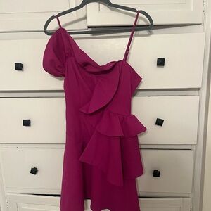 Elliatt Magenta One-Shoulder Dress